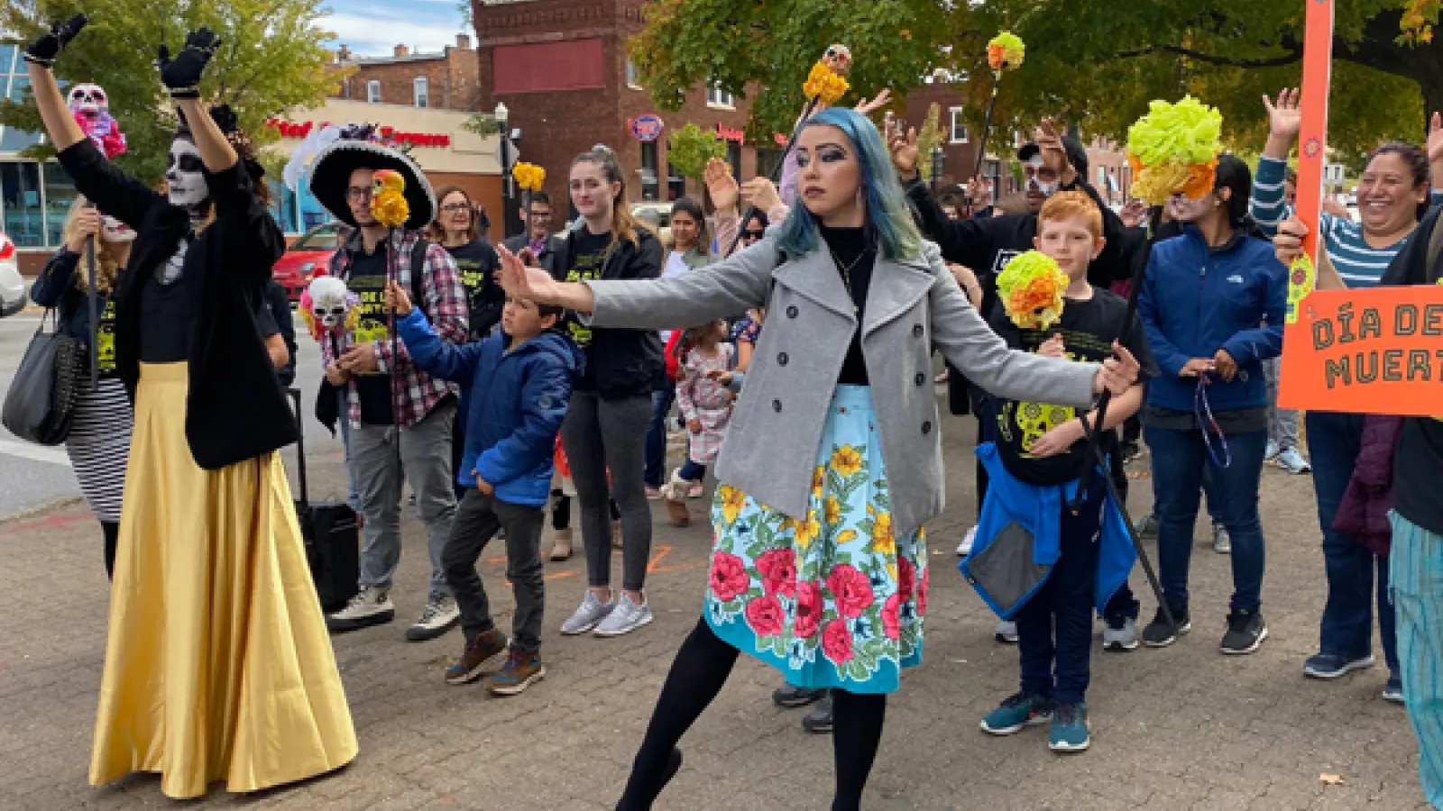 Día de los Muertos procession